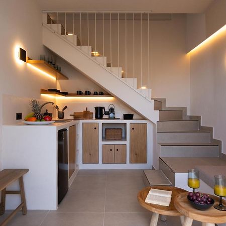 Sugarwhite Suites With Private Not Heated Pool Emporio  Luaran gambar