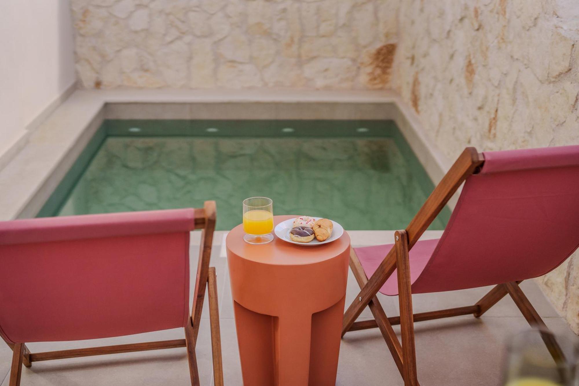 Sugarwhite Suites With Private Not Heated Pool Emporio  Luaran gambar