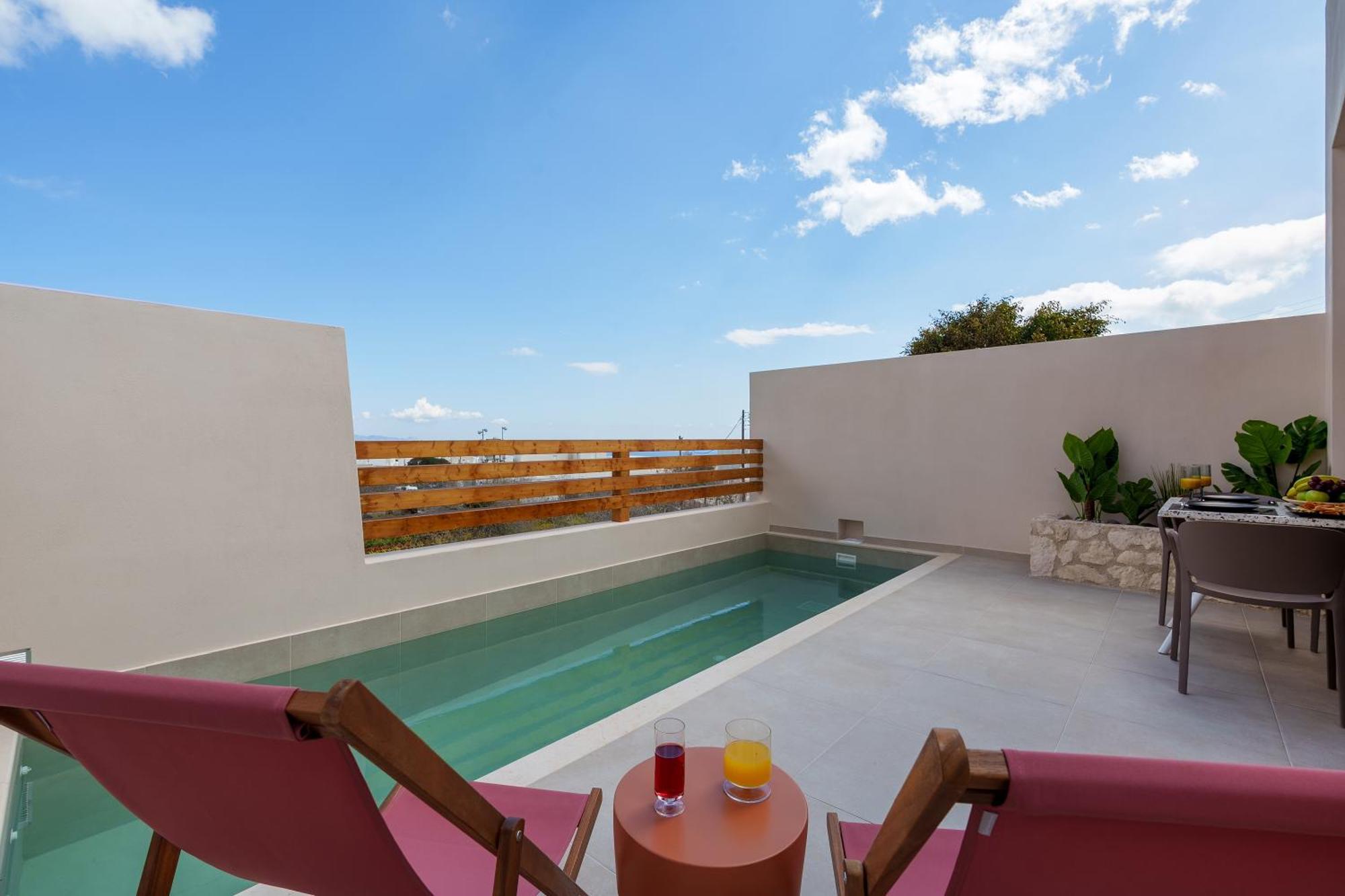 Sugarwhite Suites With Private Not Heated Pool Emporio  Luaran gambar