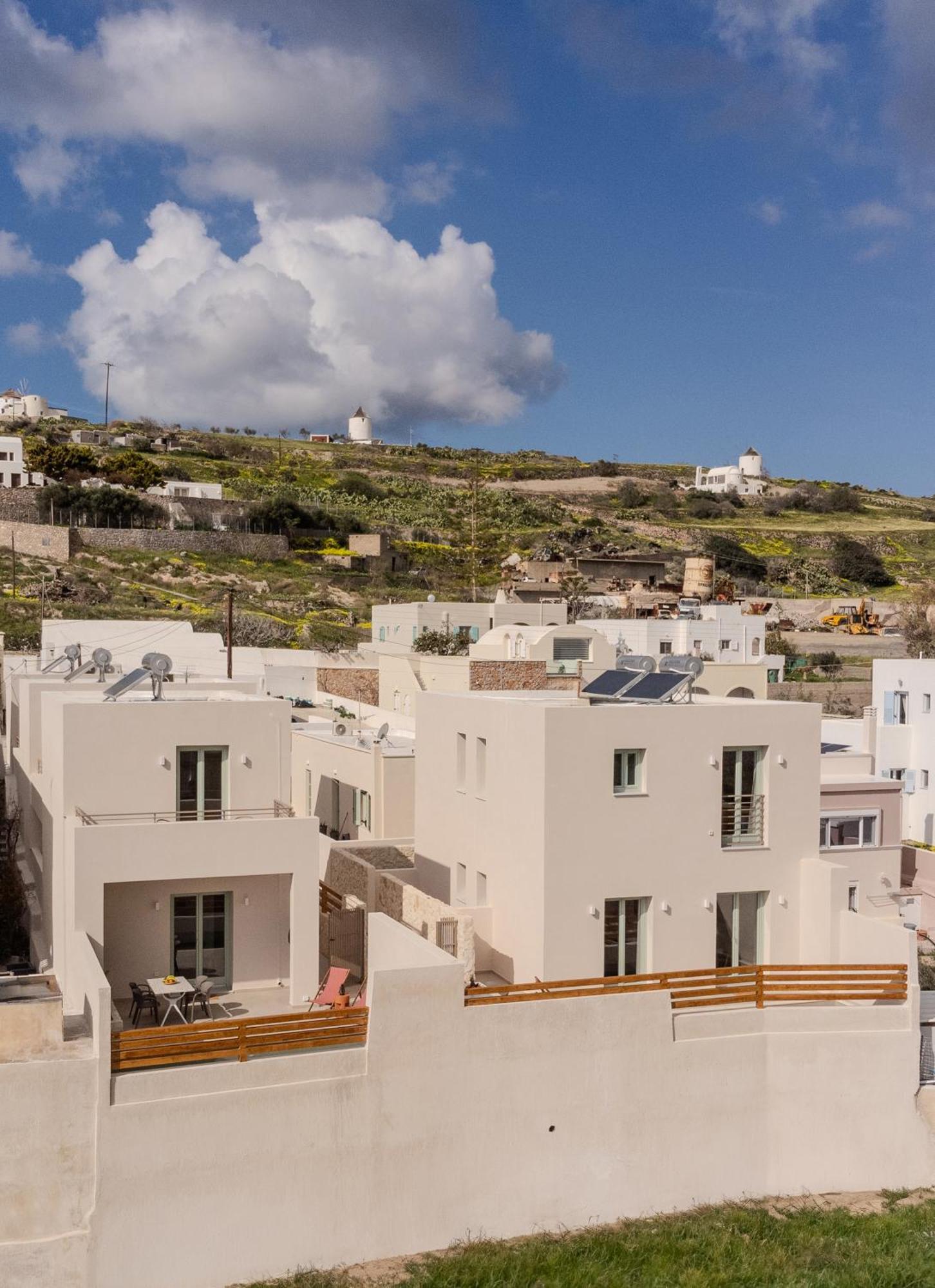 Sugarwhite Suites With Private Not Heated Pool Emporio  Luaran gambar